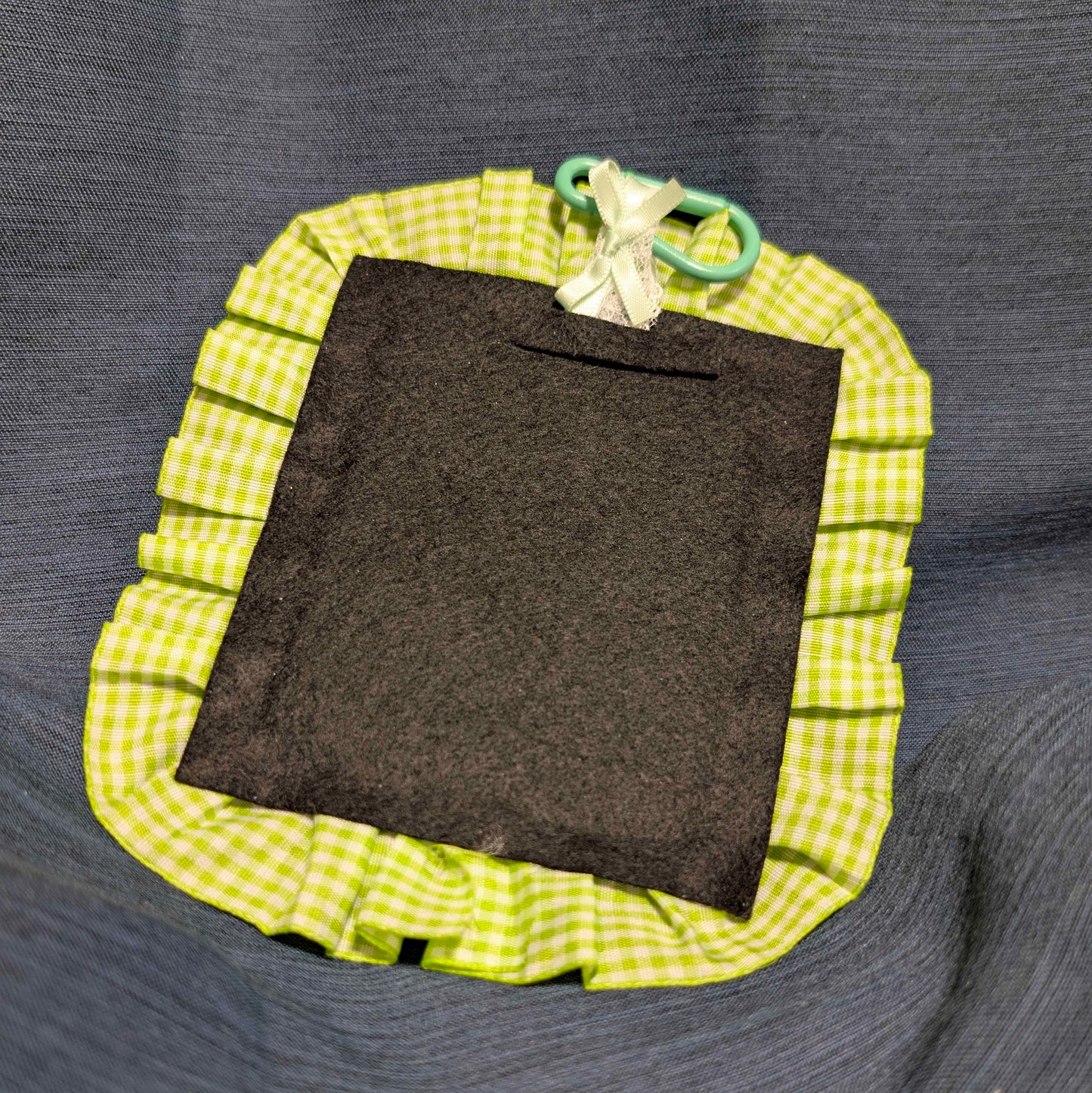 Leafeon Inspired Deco Card Case Keychain