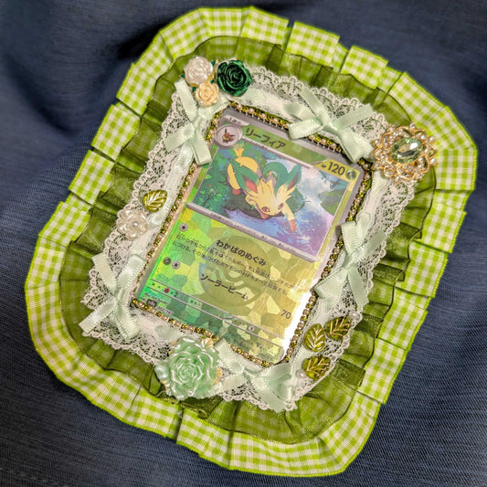 Leafeon Inspired Deco Card Case Keychain